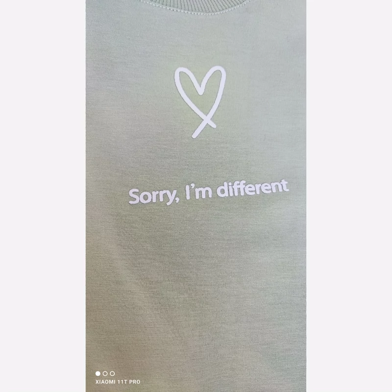 ست تیشرت و شلوارک دخترانه طرح Sorry I'm different نخی و پنبهای سایز 40 تا 55