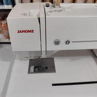 چرخ گلدوزی کامپیوتری ژانومه مدل Memory Craft 550E – استوک کمکارکرد فقط 106 ساعت(تمیز)