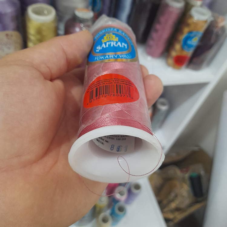 قرقره نخ صورتی کمرنگ گلدوزی برند شافران