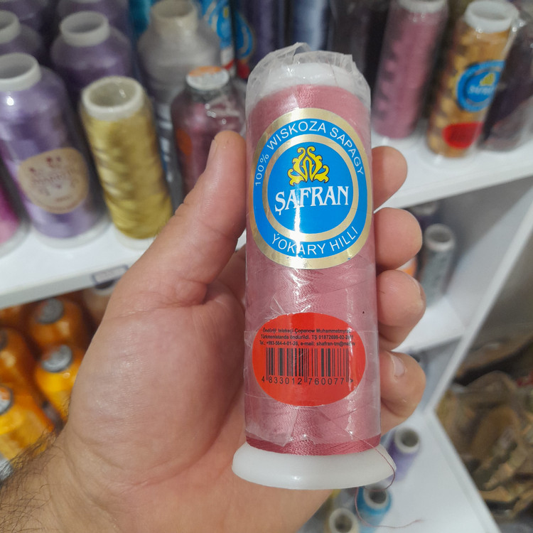 نخ گلدوزی صورتی ملایم با درخشندگی ابریشمی