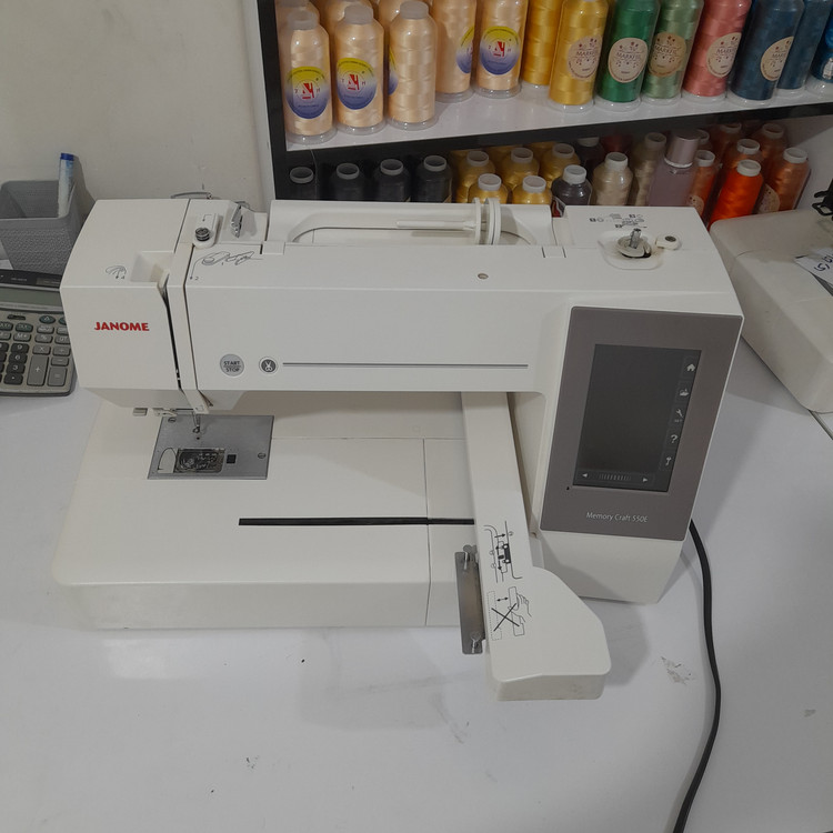 چرخ گلدوزی ژانومه 550 مدل پیشرفته