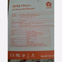 پورتهای شبکه و آداپتور برق تقویت کننده و توسعه دهنده وای فای